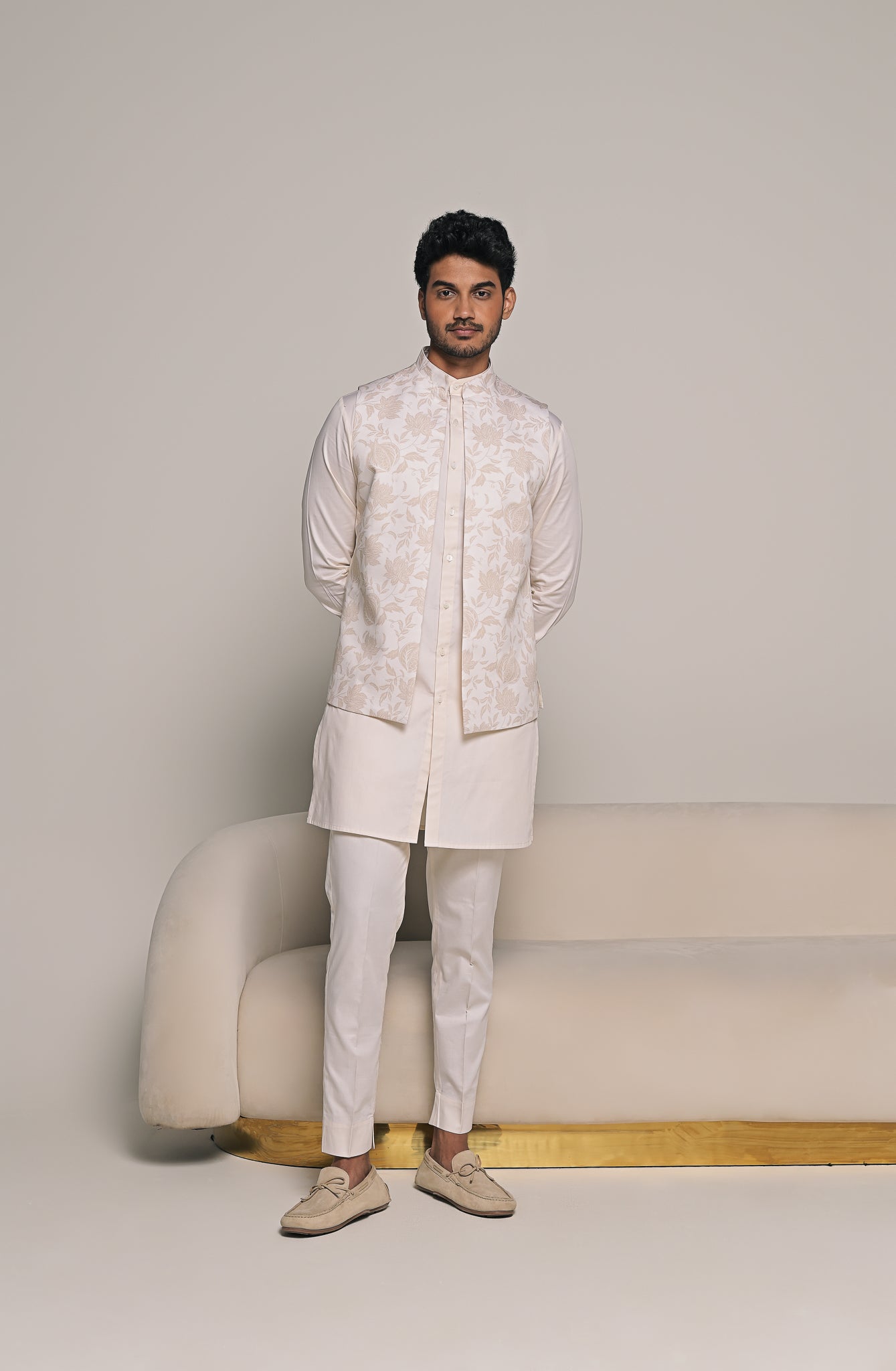 KHWAB BANDI WITH MATCHING KURTA PAJAMA SET