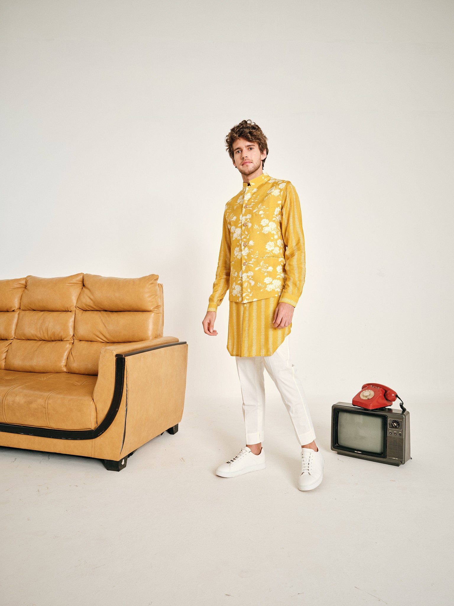 Yellow Chevron Stripe Malai Cotton Kurta Pajama Set & White Rose Yellow Bandi