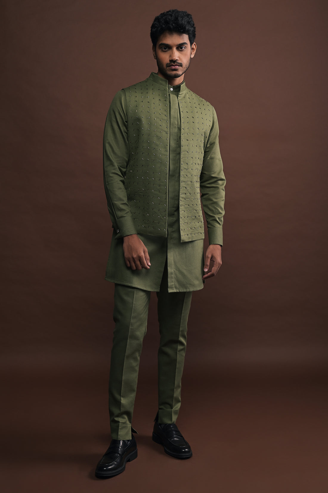 Croc Embroidered Bandi