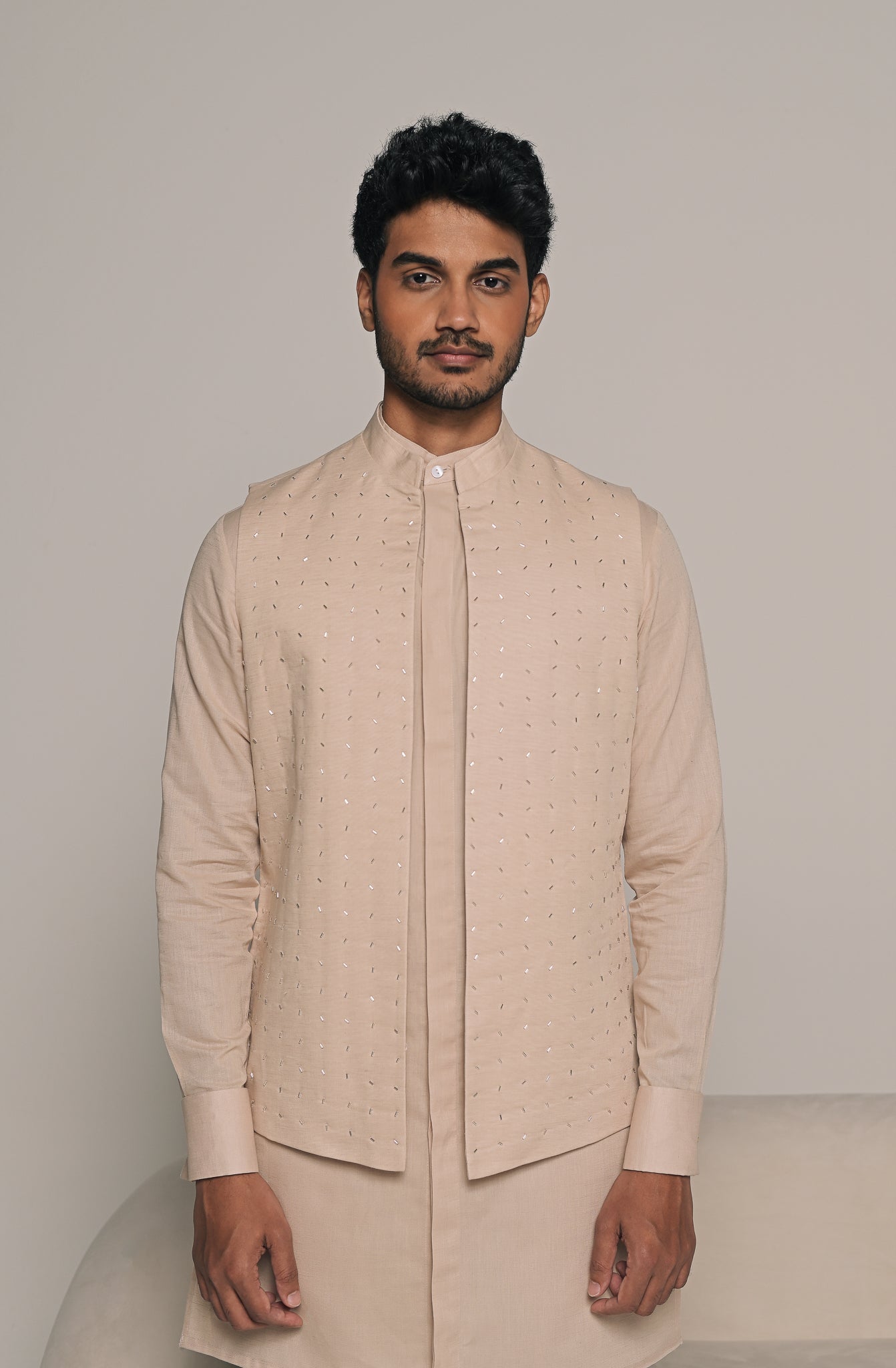 Dune Embroidered Bandi