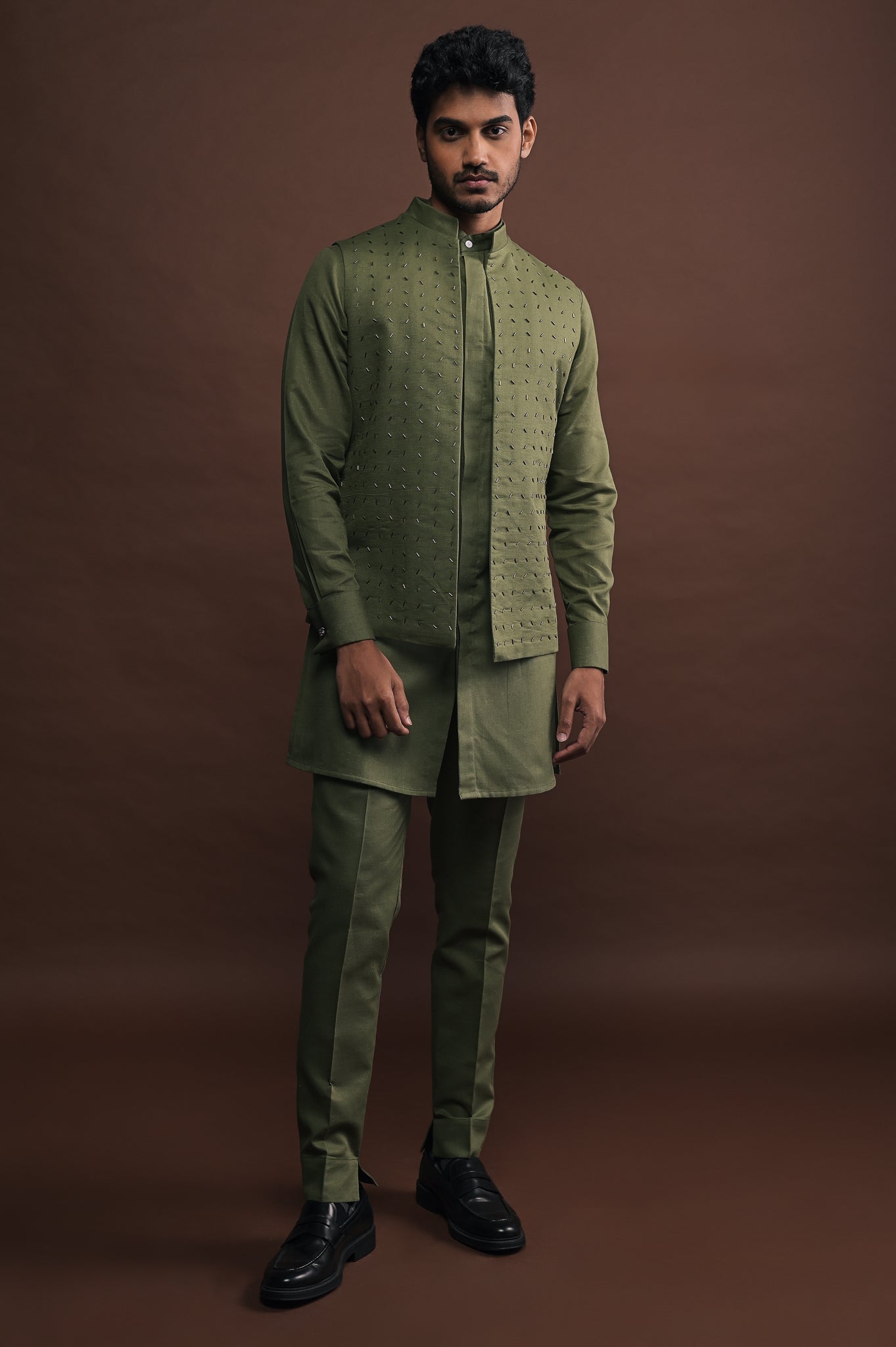 Croc Embroidered Bandi with matching kurta pajama set