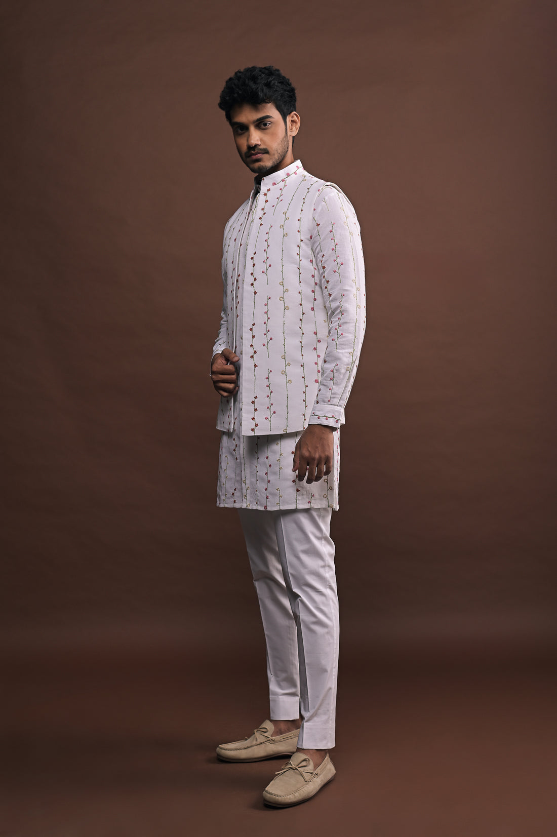 Spring Bandi with matching kurta pajama set