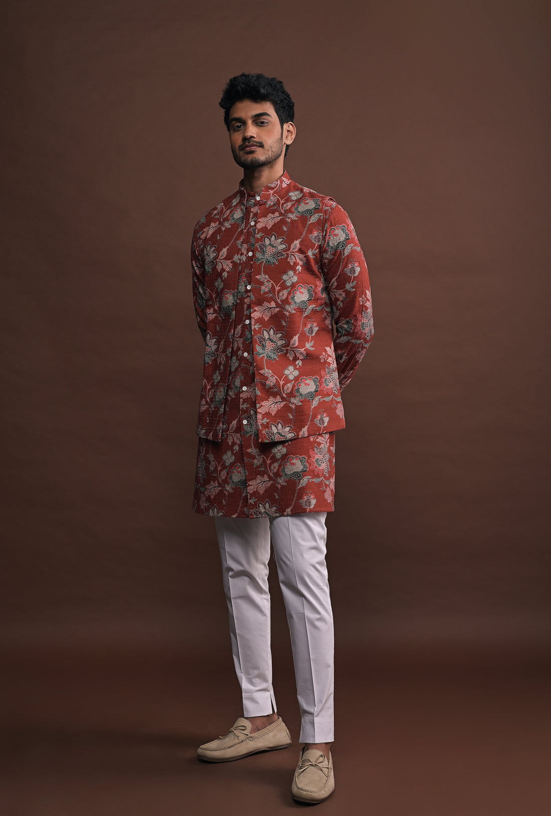 Garnet Open Bandi with matching kurta and white pajama set