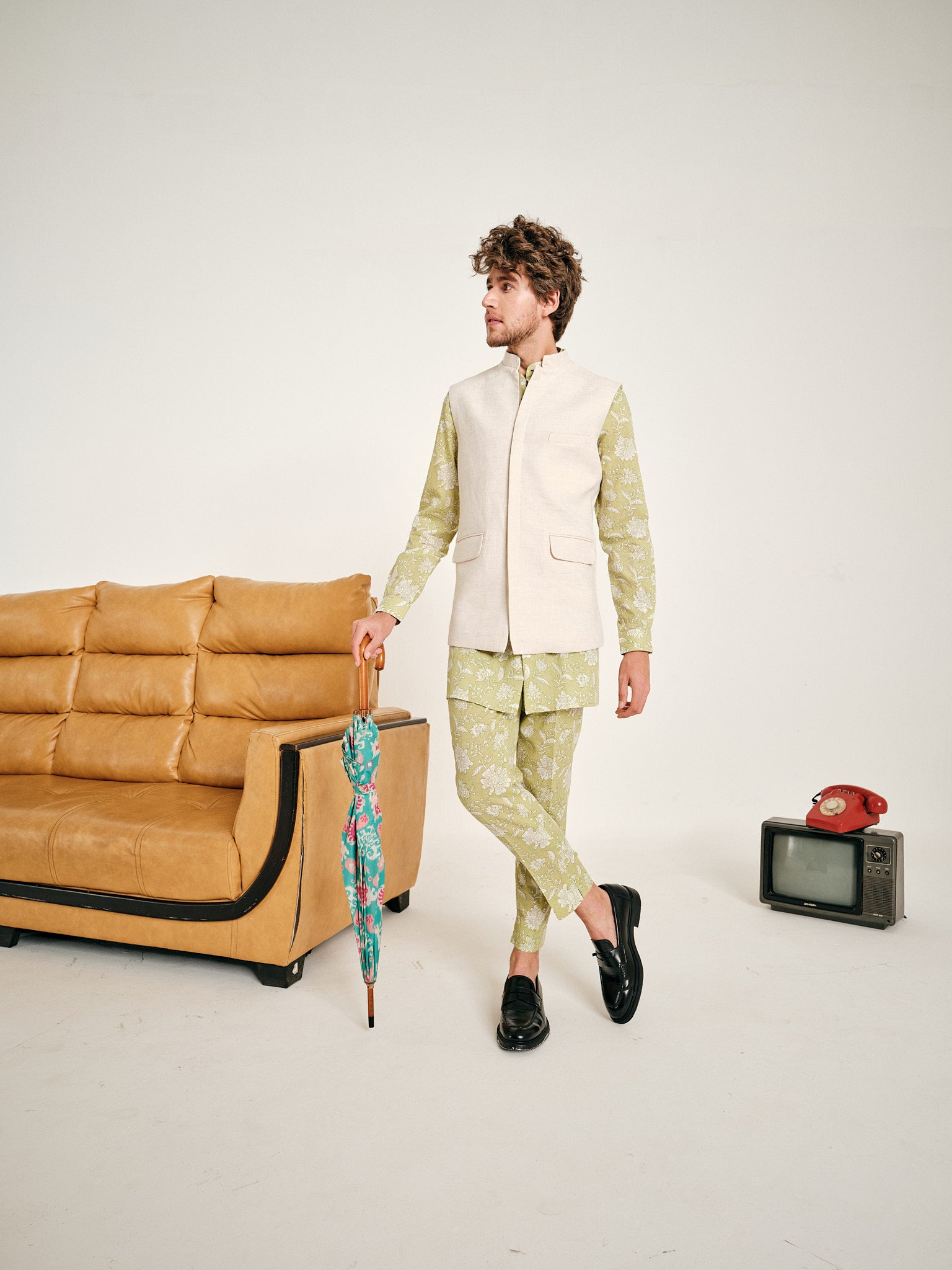 Lime Gulshan Cotton Kurta Pajama Set & Cosmic Latte Cotton Linen Bandi
