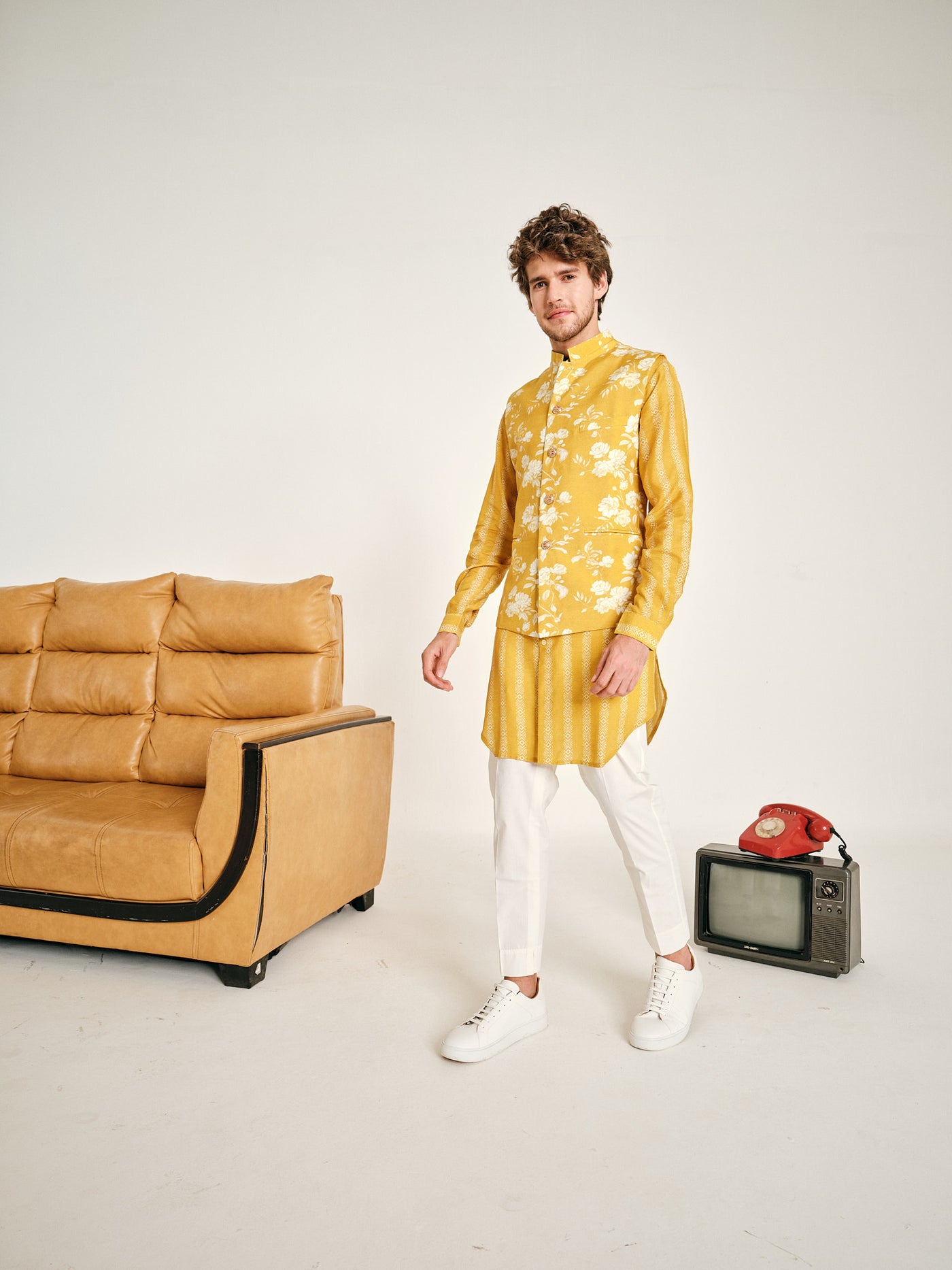 Yellow Chevron Stripe Malai Cotton Kurta Pajama Set & White Rose Yellow Bandi