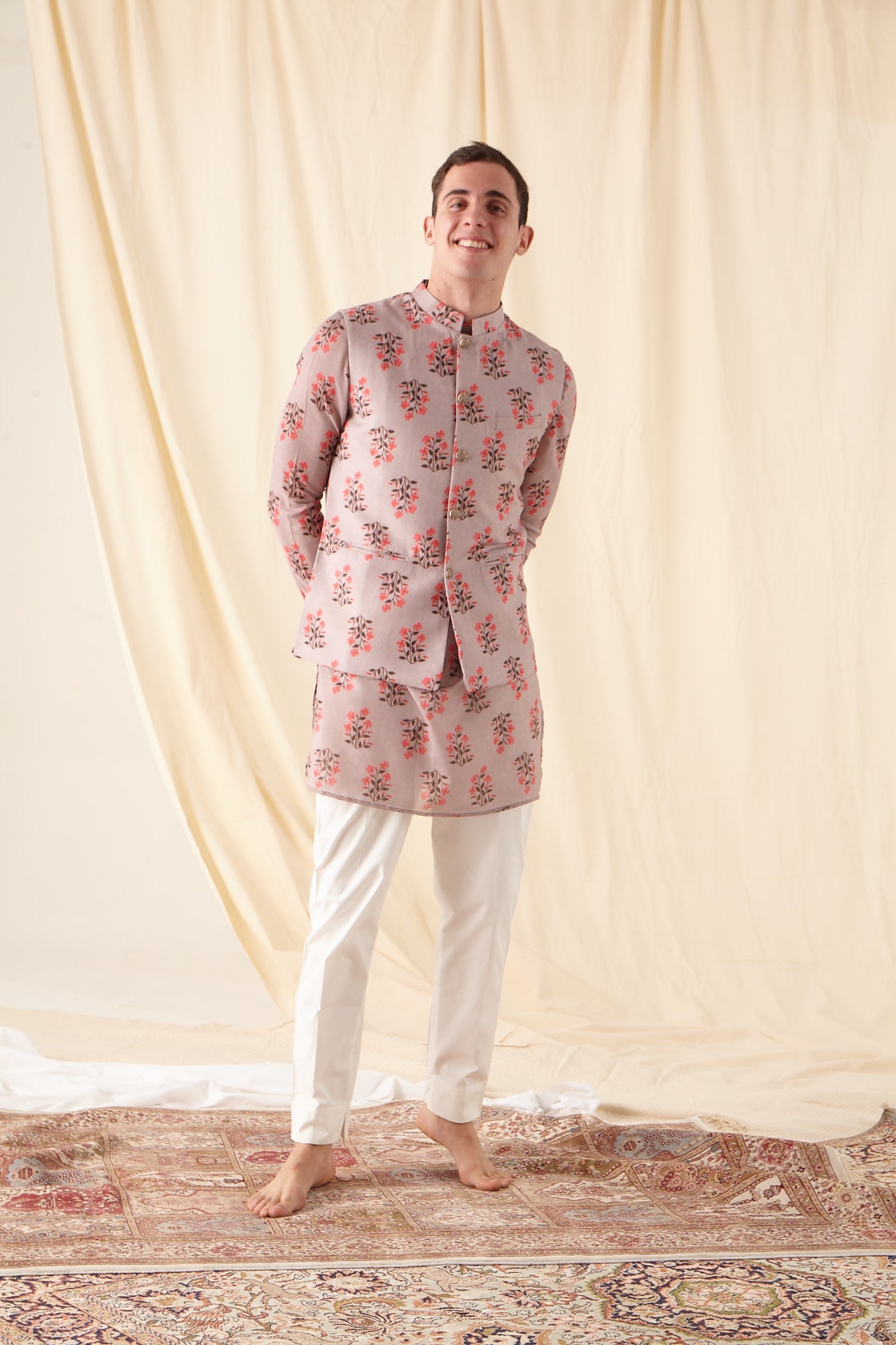 The Mauve mal Printed kurta pajama set with matching Bandi