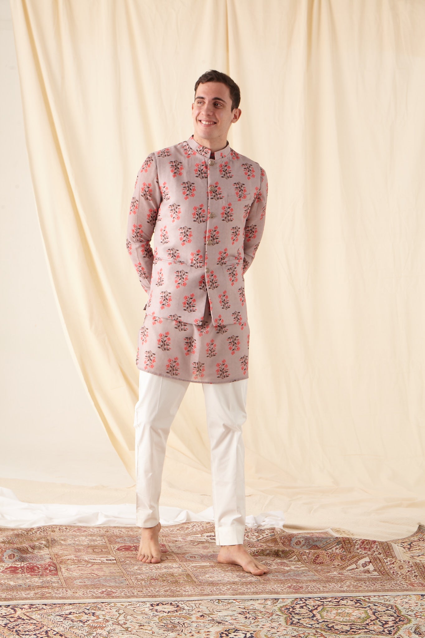 The Mauve mal Printed kurta pajama set with matching Bandi